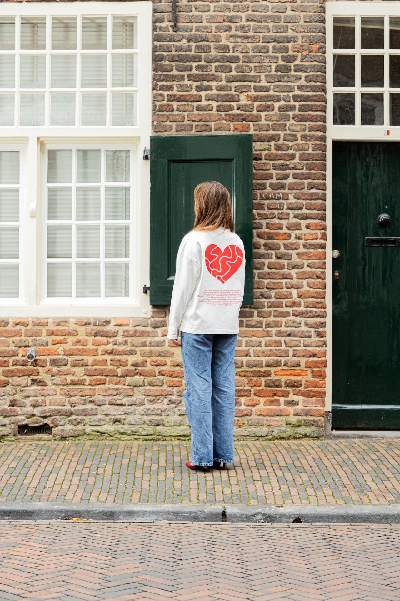 LOVE AT FIRST SIGHT LONGSLEEVE - OFF WHITE